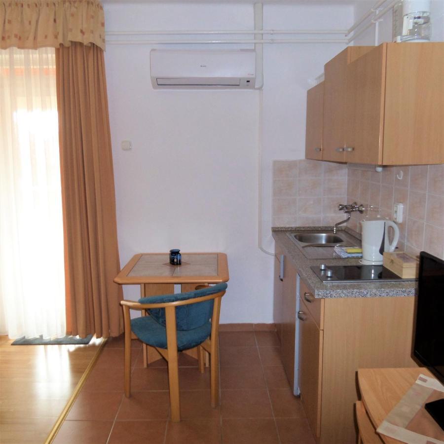 Silent Apartmanhaz Harkány Екстериор снимка