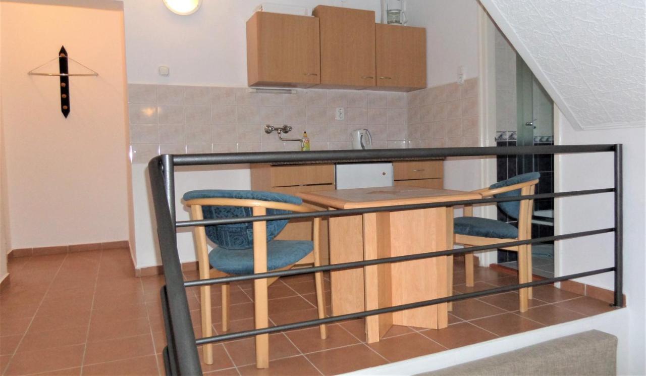 Silent Apartmanhaz Harkány Екстериор снимка