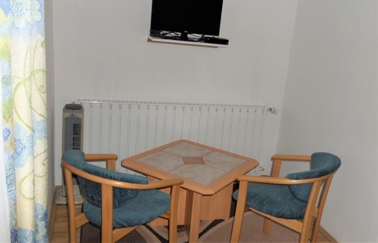 Silent Apartmanhaz Harkány Екстериор снимка